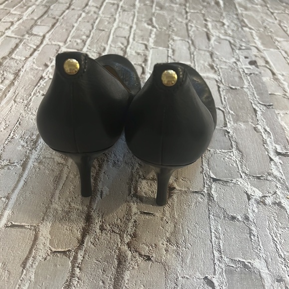 Michael Kors 8.5 - Picture 3 of 5